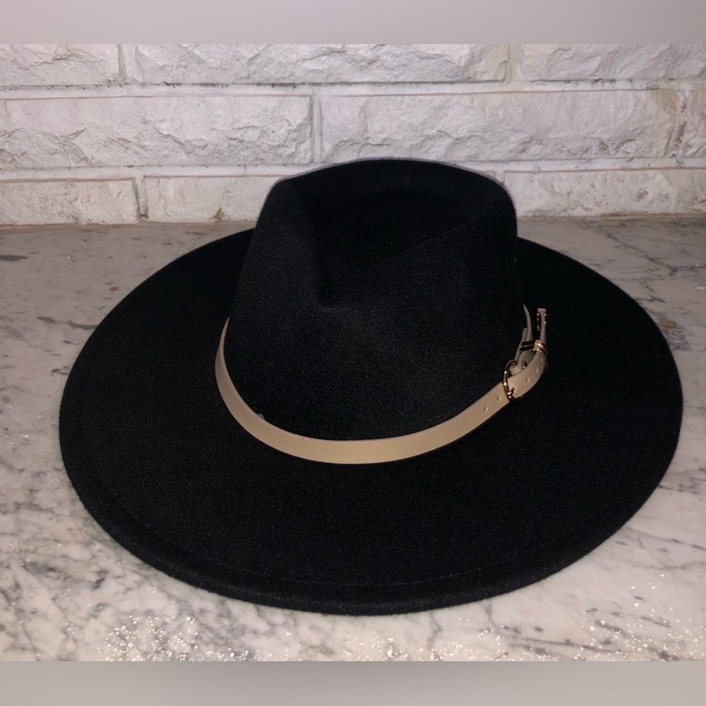 Hat - Picture 6 of 7